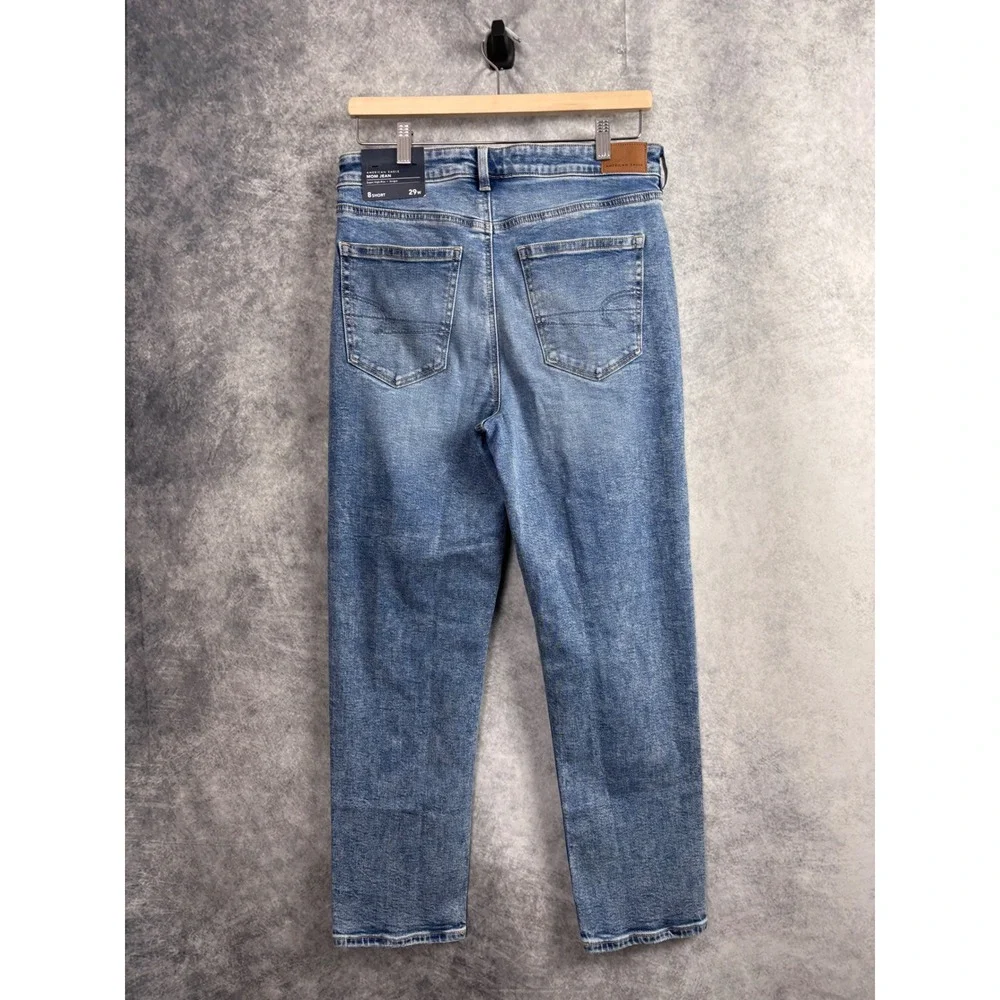 American Eagle Women's Super High Rise Distressed Mom Jeans Size 8 Short NWT - Picture 6 of 9